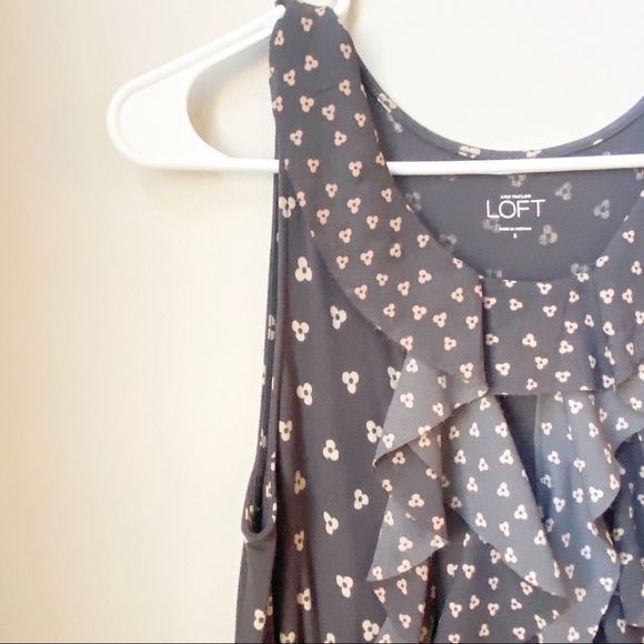 LOFT Scoop Neck Ruffle Sleeveless Tank Top SMALL - Picture 3 of 7